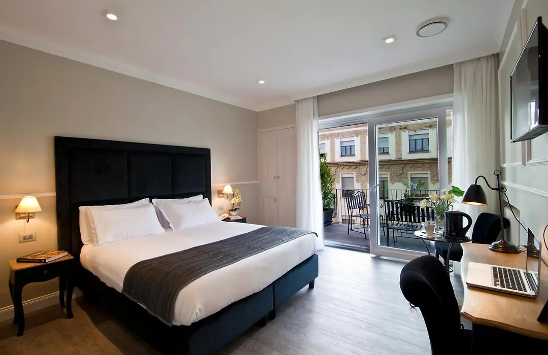 Seven Suites-1